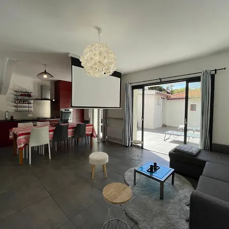 Dom wakacyjny Maison De Ville Moderne 8pers - 5 Cantons Anglet